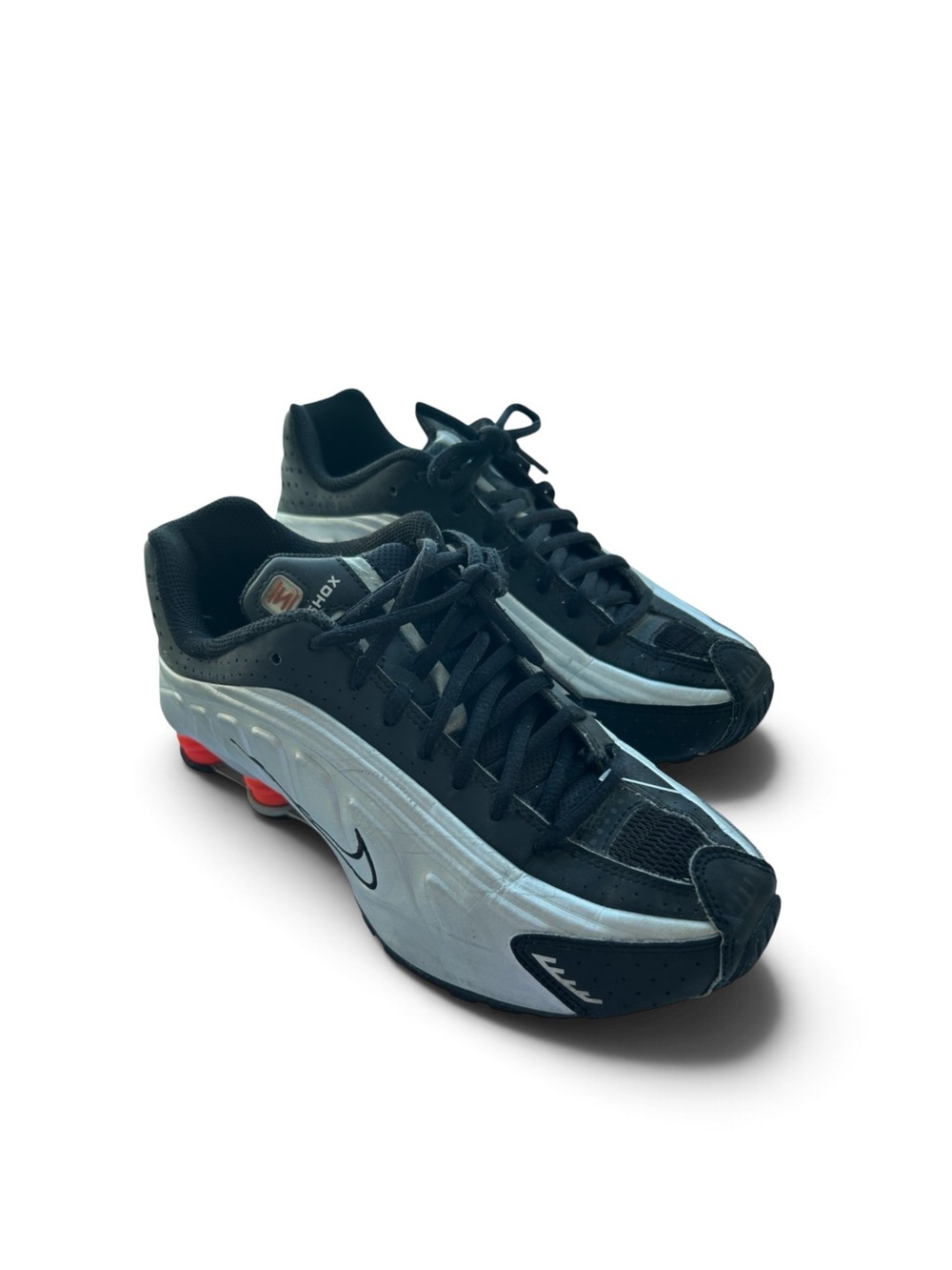 Nike Shox R4 Metallic Silver /Black Color-way 6.5Y